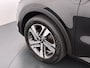 Kia Sorento 1.6T-GDI 230PK Hybrid Aut. 7-Persoons Adap.Cruise Leder Panoramadak Bose®-Audio Stuur+Stoel+Achterbank Verwarming Elek.Stoelen Apple Carplay Android Auto DynamicPlusLine Elek.Achterklep Keyless Ecc Navi Camera Pdc Privacy Glas Lmv 19" Led DAB Isofix 1e Eigenaar 1.650KG Trekgewicht Origineel Nederlandse Auto