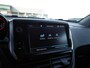 Peugeot 2008 1.2 PureTech GT-line | 110PK | Trekhaak | Achteruitrijcamera | 17 inch lichtmetalen velgen | Apple carplay/Andriod auto | Dakrails | Climate control | Cruise control