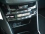 Peugeot 2008 1.2 PureTech GT-line | 110PK | Trekhaak | Achteruitrijcamera | 17 inch lichtmetalen velgen | Apple carplay/Andriod auto | Dakrails | Climate control | Cruise control