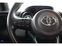 Toyota Yaris Cross 1.5 Hybrid Active Limited | Apple Carplay/Android Auto | Parkeercamera | Inklapbare Buitenspiegels | Lichtmetalen-Velgen |