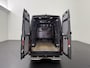 Volkswagen Crafter 2.0TDI 177PK Automaat L3H3 | Led | Exclusive | Navigatie | Camera | 3-Zits | Airco | Cruise | Trekhaak