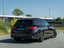 Mercedes-Benz C-klasse Estate 300 e AMG|Pano|Massage|Burmester®|Trekhaak|Stoelventilatie|Airbalance|Stoelverw.|Stuurverw.|Camera 360°|Sfeerverlichting|