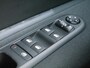 Peugeot 3008 1.2 PureTech Style | Trekhaak | Panoramadak | Lichtmetalen velgen | Achteruitrijcamera | Climate control | Cruise control | Navigatie | Regensensor