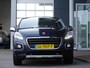 Peugeot 3008 1.2 PureTech Style | Trekhaak | Panoramadak | Lichtmetalen velgen | Achteruitrijcamera | Climate control | Cruise control | Navigatie | Regensensor