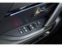 Peugeot 208 1.2 Hybrid 145 e-DCS6 GT | Stoelverwarming | Cruise control | Apple carplay/Android auto | Elek. verstelbare stoelen | Achteruitrijcamera | Kunstlederen/Alcantara bekleding | Massagefunctie | Stuurbediening