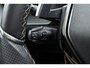 Peugeot 208 1.2 Hybrid 145 e-DCS6 GT | Stoelverwarming | Cruise control | Apple carplay/Android auto | Elek. verstelbare stoelen | Achteruitrijcamera | Kunstlederen/Alcantara bekleding | Massagefunctie | Stuurbediening