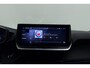 Peugeot 208 1.2 Hybrid 145 e-DCS6 GT | Stoelverwarming | Cruise control | Apple carplay/Android auto | Elek. verstelbare stoelen | Achteruitrijcamera | Kunstlederen/Alcantara bekleding | Massagefunctie | Stuurbediening