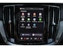 Volvo V60 T8 Performance AWD Plus Dark - Panoramisch schuif-/kanteldak - Intellisafe Assist/Surround - Lederen bekleding - Head-up Display - 360 graden camera - Verwarmbare voorstoelen - Verwarmbaar stuurwiel - Getint glas - 19' Glossy Black velgen - Polestar Optimalisatie