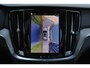 Volvo V60 T8 Performance AWD Plus Dark - Panoramisch schuif-/kanteldak - Intellisafe Assist/Surround - Lederen bekleding - Head-up Display - 360 graden camera - Verwarmbare voorstoelen - Verwarmbaar stuurwiel - Getint glas - 19' Glossy Black velgen - Polestar Optimalisatie