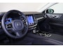 Volvo V60 T8 Performance AWD Plus Dark - Panoramisch schuif-/kanteldak - Intellisafe Assist/Surround - Lederen bekleding - Head-up Display - 360 graden camera - Verwarmbare voorstoelen - Verwarmbaar stuurwiel - Getint glas - 19' Glossy Black velgen - Polestar Optimalisatie