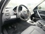 BMW X3 2.0i Trekhaak, PDC, LM velgen, 6- bak,enz.