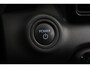 Toyota Yaris 1.5 Hybrid 115 Dynamic | Apple Carplay / Android Auto | Dodehoek detectie | Parkeersensoren voor/achter | Stoel-/stuurverwarming | Adaptive Cruise | Clima | Keyless | Camera | 16 inch