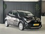 Toyota Aygo 1.0 VVT-i x-play | Achteruitrijcamera | Carplay | Airco | Cruise Control | Hill Hold Functie |