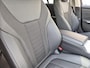 BMW 3-Serie Touring 330e / SOH 95% / Dealer onderhouden / 1.500 kg Elektr. trekhaak / EAER 60 km / Apple Carplay Android Auto / Elektrische achterklep / Cruise control / Keyless start / Climate control / Navigatie / Parkeersensoren voor en achter /