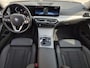 BMW 3-Serie Touring 330e / SOH 95% / Dealer onderhouden / 1.500 kg Elektr. trekhaak / EAER 60 km / Apple Carplay Android Auto / Elektrische achterklep / Cruise control / Keyless start / Climate control / Navigatie / Parkeersensoren voor en achter /