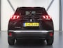 Peugeot e-2008 EV Allure 50 kWh 136PK | 1ste eigenaar | AppleCarPlay/AndroidAuto | Climate Control | Cruise Control | Keyless | FULL LED | Navigatie | LMV | Parkeersensoren | Privacy Glass | Isofix |