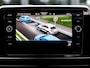 Volkswagen T-Roc 1.5 TSI R-Line | PANORAMA/SCHUIF-KANTELDAK | 19 INCH | ACHTERUITRIJCAMERA | STOELVERWARMING | ADAPTIVE CRUISE CONTROL | APPLE CARPLAY | KEYLESS |