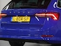 Skoda Octavia Combi 1.0 110PK TSI Business Edition Plus | 2de eigenaar | AppleCarplay/AndroidAuto | Stoelverwarming | Navigatie | 17"LMV | Climate Control | Cruise Control | Sfeerverlichting | Keyless | Isofix | Privacy Glass | Parkeersensoren | Electrische achterklep | Trekhaak |