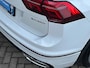 Volkswagen Tiguan 1.4 TSI eHybrid R-Line Business / PANO / TREKHAAK /