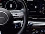 Hyundai Kona 1.6 GDI HEV Premium | Apple Carplay/Android Auto | Stoel/stuurverwarming | Elektrische achterklep | BOSE | 360 graden camera | Lederen bekleding | Elektrische verstelbare stoelen met geheugen |