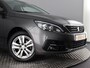 Peugeot 308 1.2 PureTech Blue Lease Executive (NL-Auto / Pano / Nieuwe distributie / Carplay / Navi / Cruise)