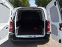 Opel Combo-e Electric L1 50kWh 136pk | ACTIE | 8 jaar garantie | 2-zits | Houten afwerking laadruimte | Winter Pakket | ECO LED koplampen | Multimedia | Draadloze Apple Carplay en Android Auto | Achteruitrijcamera | Parkeersensoren achter | Digital cockpit | Stuurwielbediening | Bestuurdersstoel comfort | Tweede sleutel met afstandsbediening | Trekhaak voorbereiding | Reservewiel en krik | van €31.085 voor €25.250 ex. BTW rijklaar