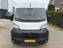Peugeot Boxer 2.2 BlueHDi 180PK Euro6 L4H2 3.5t Zwaar ✓ 3-zits ✓ Trekhaak 3.000 KG ✓ dubbele schuifdeur