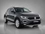 Volkswagen T-Roc 1.5 TSI Style Business / Pano / Digitaal dashboard / Camera / Dodehoek / Keyless / Lichtmetaal 17 inch /