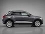 Volkswagen T-Roc 1.5 TSI Style Business / Pano / Digitaal dashboard / Camera / Dodehoek / Keyless / Lichtmetaal 17 inch /