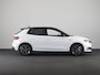 Skoda Fabia Monte Carlo 1.0 TSI 70 kW / 95 PK Hatchback 5 vers | Moon White + Black Magic | Travel Assist Pakket | Hill Start Assist | Verwarmbare Voorstoelen
