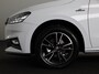Skoda Fabia Monte Carlo 1.0 TSI 70 kW / 95 PK Hatchback 5 vers | Moon White + Black Magic | Travel Assist Pakket | Hill Start Assist | Verwarmbare Voorstoelen