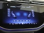 Mercedes-Benz E-klasse 400 e 4MATIC AMG Line / Premium/ Panoramadak/ AIRMATIC/ Achterasbesturing/ SUPERSCREEN/ Nappa/ 20 inch/ Softclose/ Burmester 4D/ El. Trekhaak