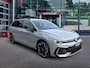 Volkswagen Golf 1.5 eTSI R-LINE BLACK-STYLE TREKHAAK/360CAM/ELEK-KLEP/ACC/STOELVERW