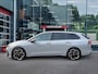 Volkswagen Golf 1.5 eTSI R-LINE BLACK-STYLE TREKHAAK/360CAM/ELEK-KLEP/ACC/STOELVERW