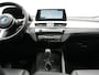 BMW X1 xDrive25e Advantage PHEV 221pk Dealer O.H. | Trekhaak Afn. | Panodak | Head Up | Camera | Harman / Kardon | Lederen Comfortzetels Verwarmd | Navigatie | DAB | Plug In Hybrid |