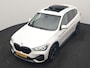 BMW X1 xDrive25e Advantage PHEV 221pk Dealer O.H. | Trekhaak Afn. | Panodak | Head Up | Camera | Harman / Kardon | Lederen Comfortzetels Verwarmd | Navigatie | DAB | Plug In Hybrid |