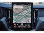 Volvo XC60 T6 Recharge AWD Plus Black Edition - Panorama/schuifdak - IntelliSafe Assist & Surround - 360º Camera - Harman Kardon audio - Adaptieve LED koplampen - Verwarmde voorstoelen, stuur & achterbank - Parkeersensoren voor & achter - Elektr. bedienb. voorstoelen met geheugen - Head up display - Draadloze tel. lader - Extra getint glas - Inklapbare trekhaak - 21'' LMV