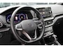 Volkswagen T-Cross 1.0 TSI R-Line | Adaptieve cruise | Achteruitrijcamera | IQ-Light