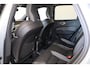 Volvo XC60 T6 Recharge AWD Plus Black Edition - Panorama/schuifdak - IntelliSafe Assist & Surround - 360º Camera - Harman Kardon audio - Adaptieve LED koplampen - Verwarmde voorstoelen, stuur & achterbank - Parkeersensoren voor & achter - Elektr. bedienb. voorstoelen met geheugen - Head up display - Draadloze tel. lader - Extra getint glas - Inklapbare trekhaak - 21'' LMV