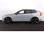 Volvo XC60 T6 Recharge AWD Plus Black Edition - Panorama/schuifdak - IntelliSafe Assist & Surround - 360º Camera - Harman Kardon audio - Adaptieve LED koplampen - Verwarmde voorstoelen, stuur & achterbank - Parkeersensoren voor & achter - Elektr. bedienb. voorstoelen met geheugen - Head up display - Draadloze tel. lader - Extra getint glas - Inklapbare trekhaak - 21'' LMV