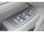 Volvo V60 T6 350PK Automaat Plug-in Hybrid Essential Bright / Navigatie / Adaptive cruise control / Leren bekleding / Achteruitrijcamera / Stuur & Stoelverwarming / Stoelverwarming achter / Trekhaak