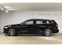 Volvo V60 T6 350PK Automaat Plug-in Hybrid Essential Bright / Navigatie / Adaptive cruise control / Leren bekleding / Achteruitrijcamera / Stuur & Stoelverwarming / Stoelverwarming achter / Trekhaak