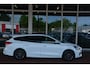 Ford Focus Wagon 1.5 EcoBlue ST Line X Business Nederlandse auto 111018 NAP ST Line met oa camera navigatie systeem parkeerhulp virtuele cockpit lmv origineel key less trekhaak afneembaar dakrail sportbekleding