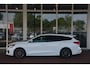 Ford Focus Wagon 1.5 EcoBlue ST Line X Business Nederlandse auto 111018 NAP ST Line met oa camera navigatie systeem parkeerhulp virtuele cockpit lmv origineel key less trekhaak afneembaar dakrail sportbekleding