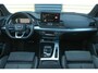 Audi Q5 50 TFSIe 299pk S edition | Panoramadak | Trekhaak | 3-Zone Airco | Ambiance Verlichting | Luchtvering | Matrix LED