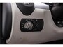 Mercedes-Benz SLK 200 Kompressor | Origineel Nederlands | Stoelverwarming | Cruise control | Navigatie | Bluetooth | Parktronic | Vario steering | Regensensor | Airco | 17 inch