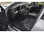 Volvo XC60 T6 AWD 350PK Plug-in Hybrid Plus Dark | Trekhaak | H&K | Panodak | 19"LMV | 360 Camera | Stoelverwarming |