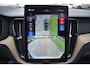 Volvo XC60 T6 AWD 350PK Plug-in Hybrid Plus Dark | Trekhaak | H&K | Panodak | 19"LMV | 360 Camera | Stoelverwarming |