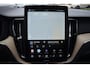 Volvo XC60 T6 AWD 350PK Plug-in Hybrid Plus Dark | Trekhaak | H&K | Panodak | 19"LMV | 360 Camera | Stoelverwarming |