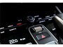 Porsche Cayenne 4.0 Turbo 471kW/640pk Tiptronic S Techart! PANODAMADAK + LUCHTVERING + SPORT DESIGN + RSE + STUURVERWARMING + 18-WEG STOELEN + 4-WIELSTURING + PSCB REMSYSTEEM + STOELVERWARMING V&A + KEYLESS + SOFTCLOSE + PDLS PLUS + SPORTUITLAAT + 22" LM-VELGEN!!